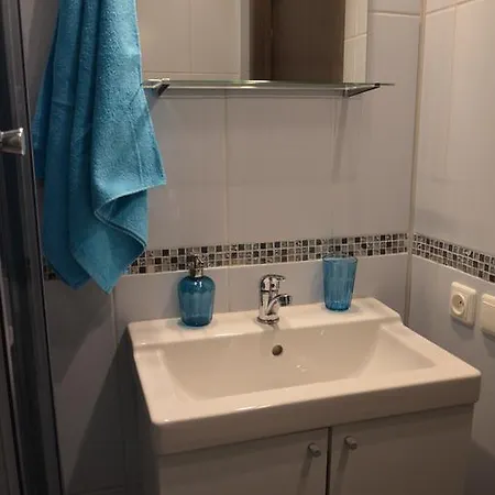 With Outdoor Jacuzzi And Sauna Apartment *