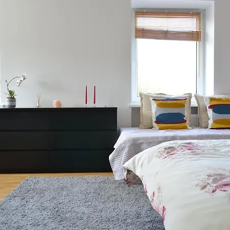 Apartment With Outdoor Jacuzzi And Sauna