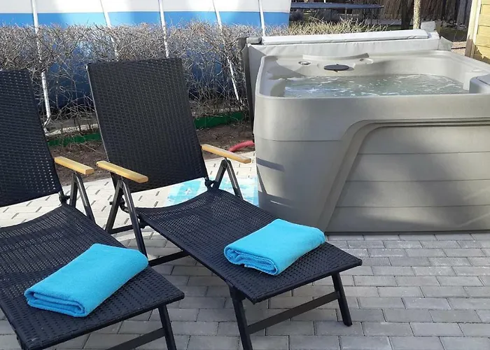 With Outdoor Jacuzzi And Sauna Butas Vilnius