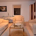 With Outdoor Jacuzzi And Sauna Apartman Vilnius