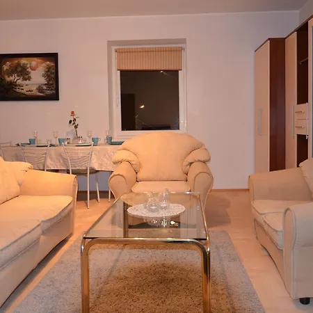 With Outdoor Jacuzzi And Sauna Apartman Vilnius